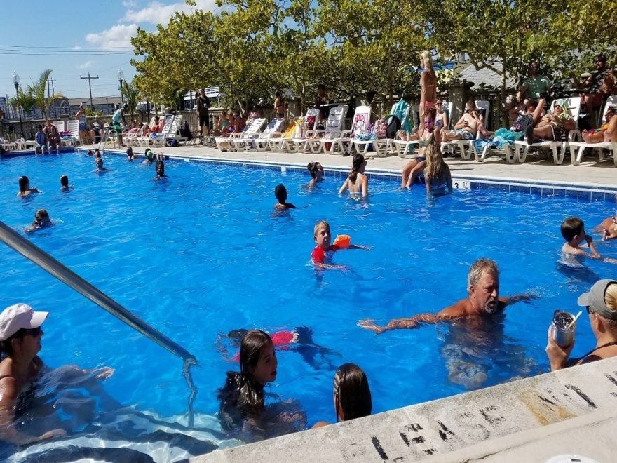 Caribbean Pool Bar