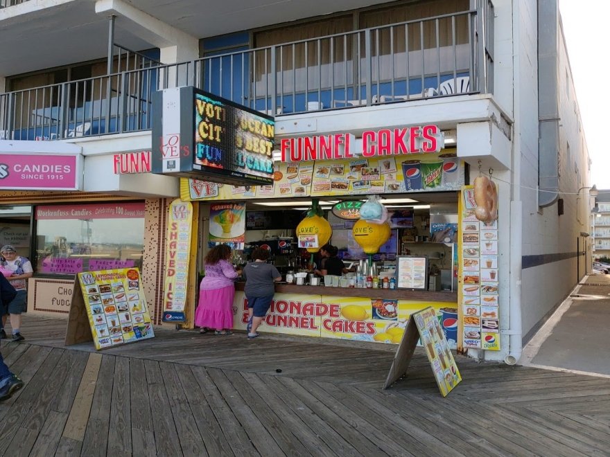 Love's Lemonade & Funnel Cake