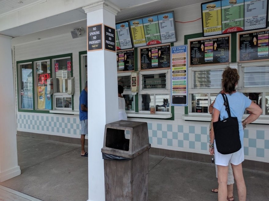 Dumser's Dairyland Drive-In