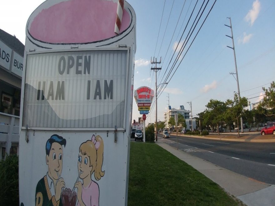 Dumser's Dairyland Drive-In