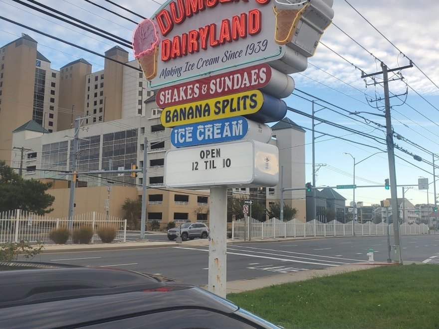 Dumser's Dairyland Drive-In