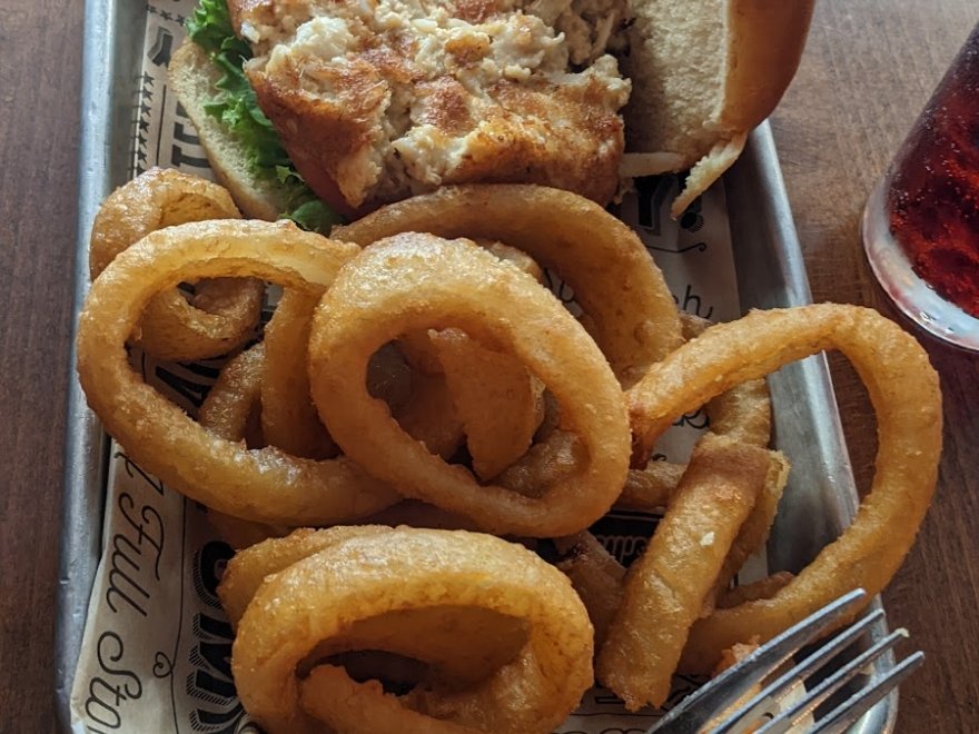 Oaked 110 Whiskey & Wine Bar