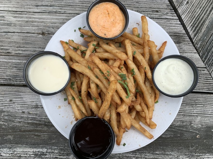 Oaked 110 Whiskey & Wine Bar