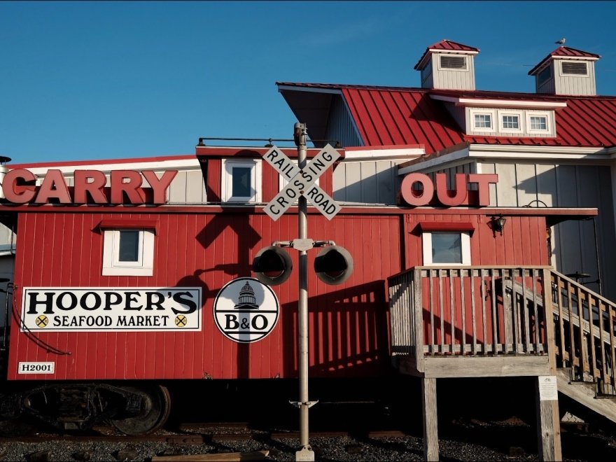 Hooper's Crab House & Sneaky Pete's