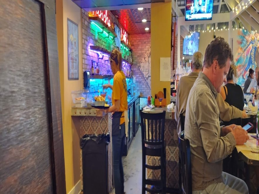 Panchos & Lefty's